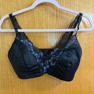 Rhonda Shear Elegant Black Lace Women's Bra NWOT